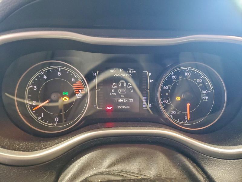 Photo 9 from auction – 2018 JEEP CHEROKEE L with VIN 1C4PJLLB0JD504424