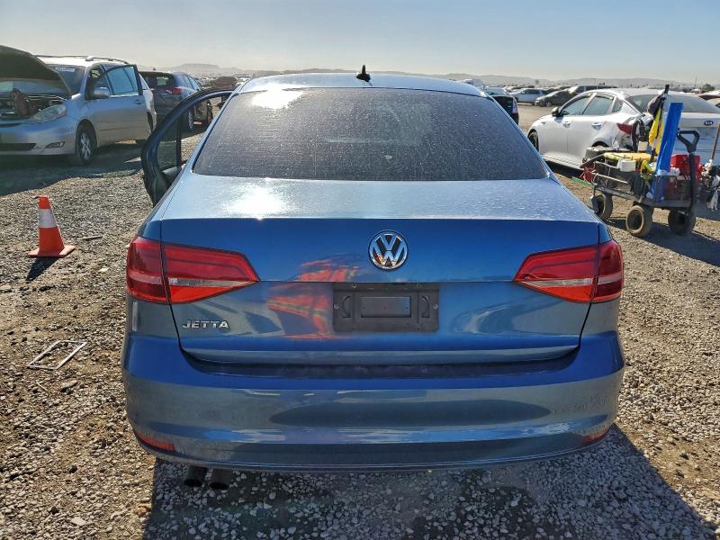 Photo 6 from auction – 2015 VOLKSWAGEN JETTA BASE with VIN 3VW1K7AJ2FM236957