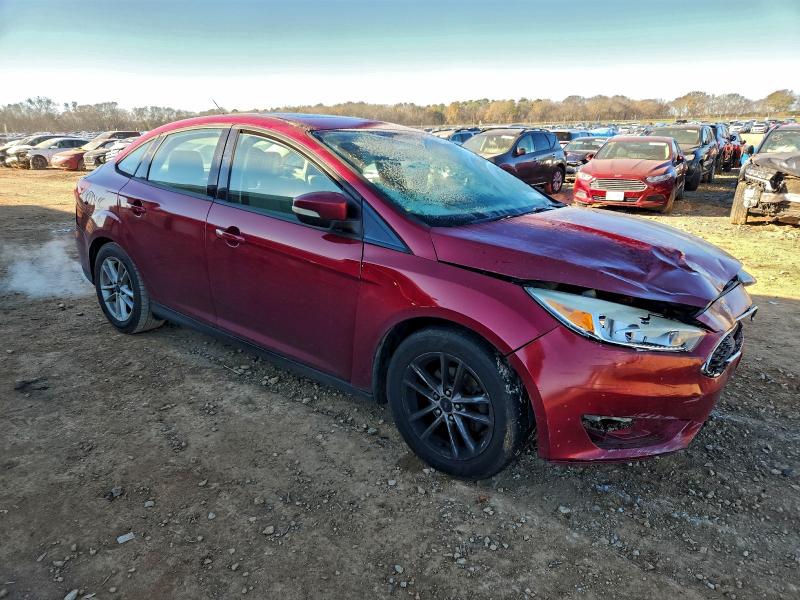 Photo 4 from auction – 2015 FORD FOCUS SE with VIN 1FADP3F28FL214982