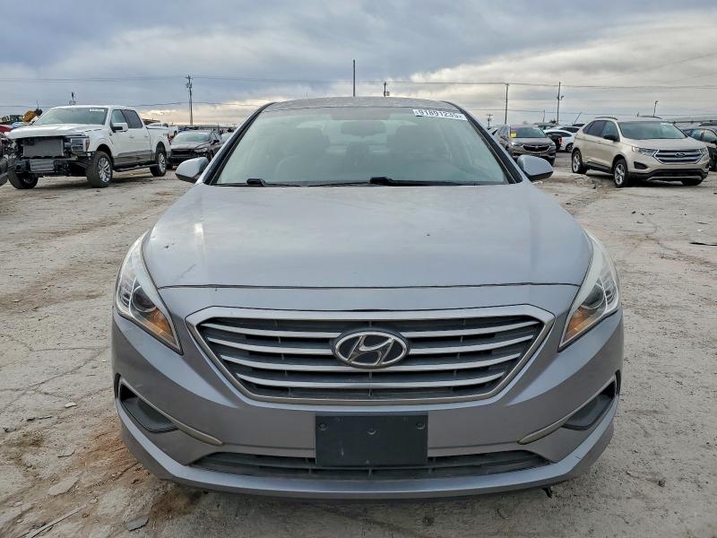 Photo 5 from auction – 2016 HYUNDAI SONATA SE with VIN 5NPE24AF0GH376267