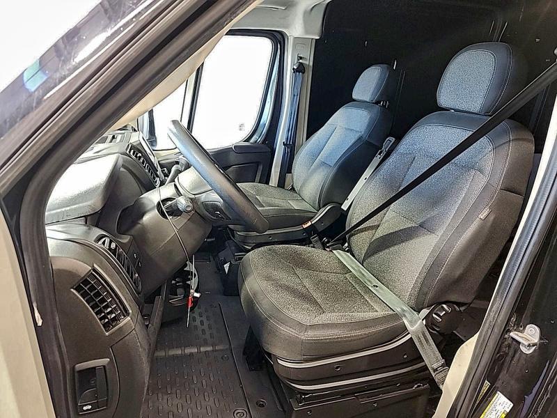 Фото 5 с аукциона – 2022 RAM PROMASTER с VIN 3C6MRVJG9NE120790