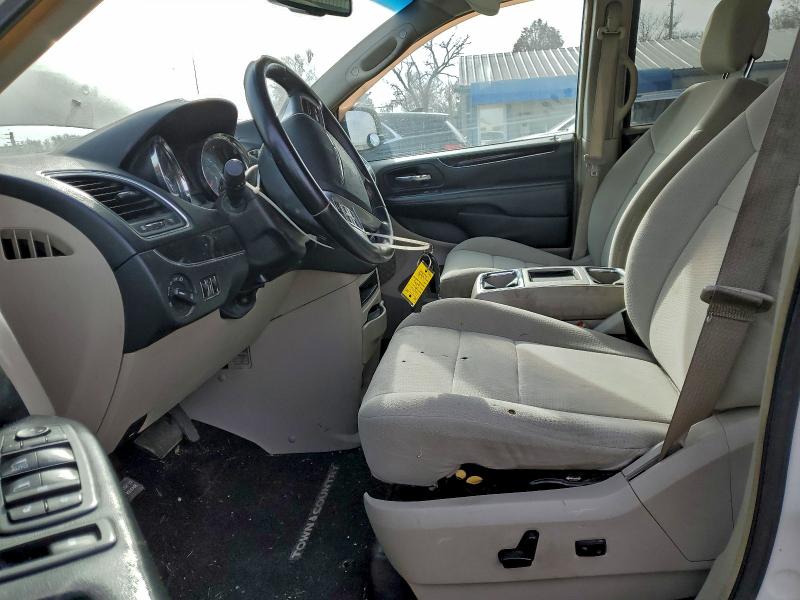 Photo 7 from auction – 2012 CHRYSLER TOWN & COU with VIN 2C4RC1BG1CR297451