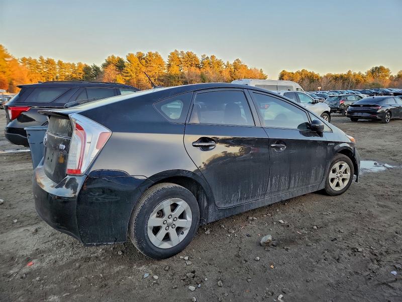 Photo 3 from auction – 2013 TOYOTA PRIUS with VIN JTDKN3DU7D5610656