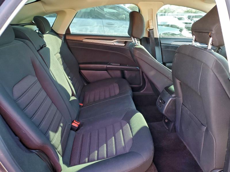 Photo 10 from auction – 2020 FORD FUSION SE with VIN 3FA6P0HD0LR238616