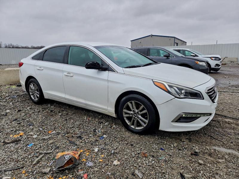 Photo 4 from auction – 2015 HYUNDAI SONATA SE with VIN 5NPE24AF0FH219627