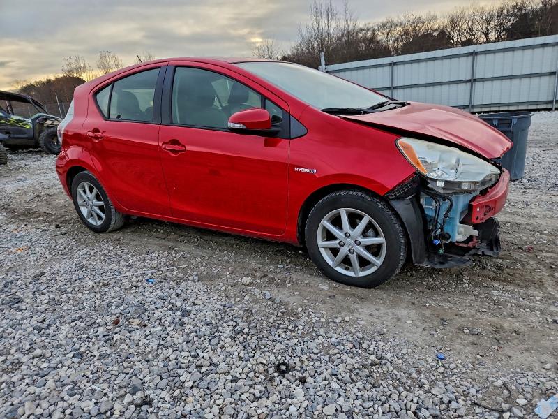 Photo 4 from auction – 2012 TOYOTA PRIUS C with VIN JTDKDTB37C1020217