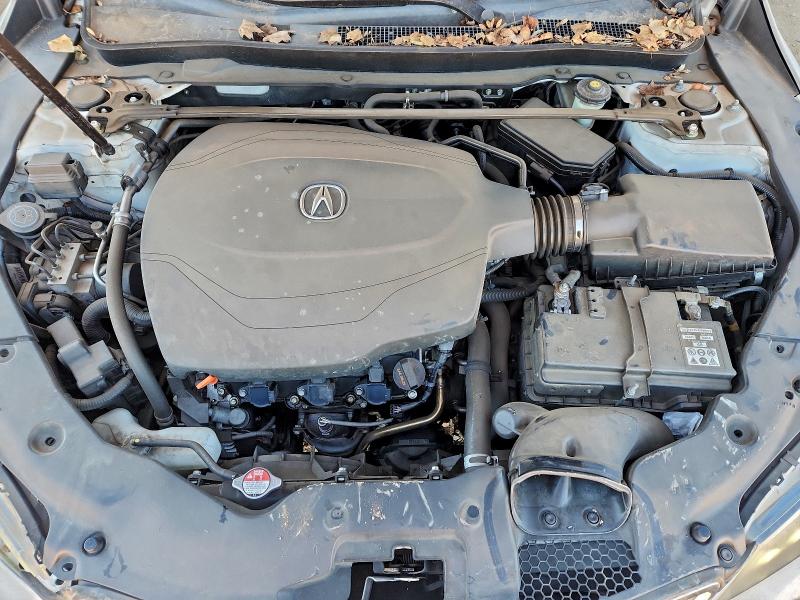 Photo 11 from auction – 2015 ACURA TLX with VIN 19UUB2F3XFA014310