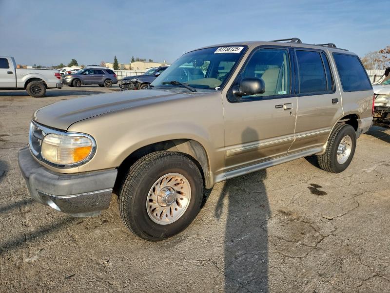 FORD EXPLORER X 2000 with VIN 1FMZU73E3YUA53996 - Photo from auction