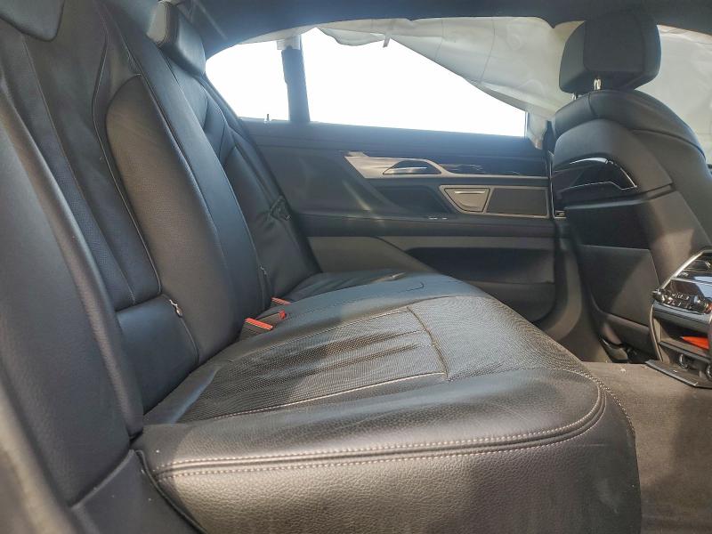 Photo 10 from auction – 2019 BMW 740 XI with VIN WBA7E4C59KGV70021