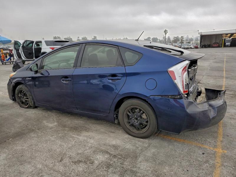 Photo 2 from auction – 2013 TOYOTA PRIUS with VIN JTDKN3DU3D1718036