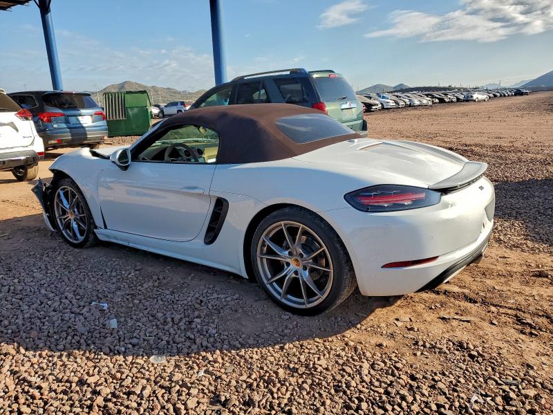 Photo 2 from auction – 2017 PORSCHE BOXSTER with VIN WP0CA2A87HS220200