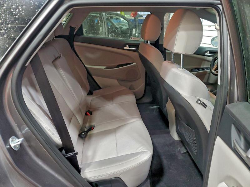 Photo 11 from auction – 2020 HYUNDAI TUCSON SE with VIN KM8J2CA42LU097938