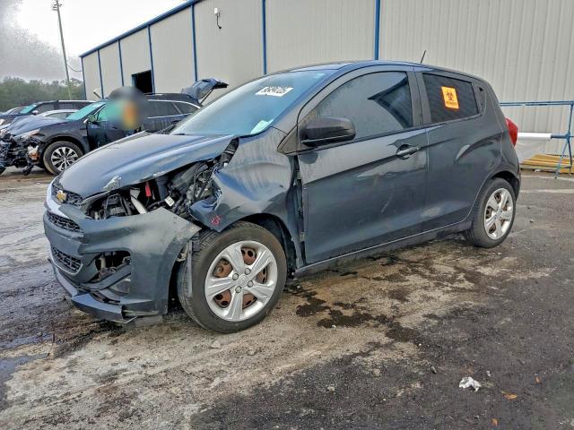 CHEVROLET SPARK LS 2019 with VIN KL8CB6SA2KC735475 - Photo from auction