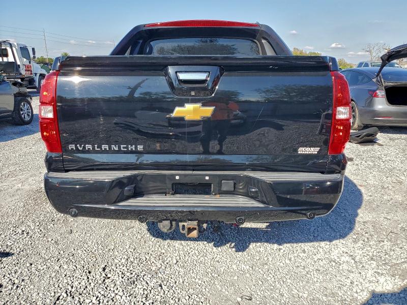 Фото 6 с аукциона – 2013 CHEVROLET AVALANCHE с VIN 3GNMCFE04DG120235