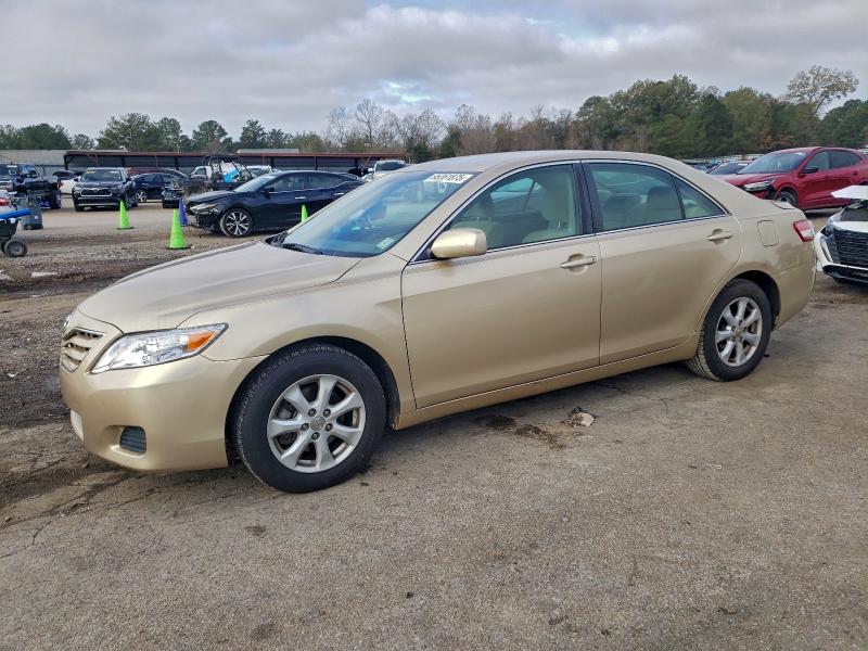 TOYOTA CAMRY BASE 2011 مع رقم تعريف المركبة 4T1BF3EK4BU229436 - صورة من المزاد