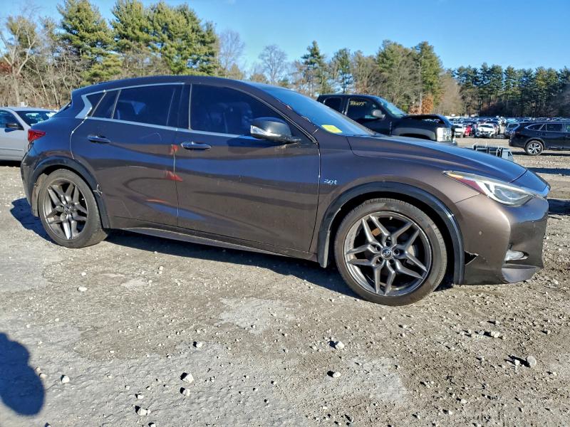 Photo 4 from auction – 2017 INFINITI QX30 BASE with VIN SJKCH5CP3HA025165
