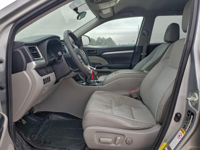 Photo 7 from auction – 2015 TOYOTA HIGHLANDER with VIN 5TDZKRFH3FS103485