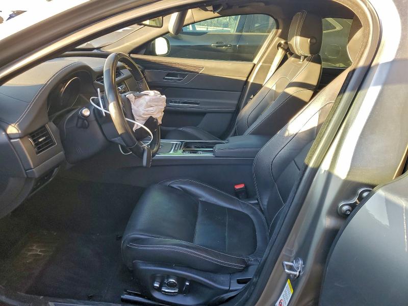 Photo 7 from auction – 2018 JAGUAR XF S with VIN SAJBM2FV1JCY68232