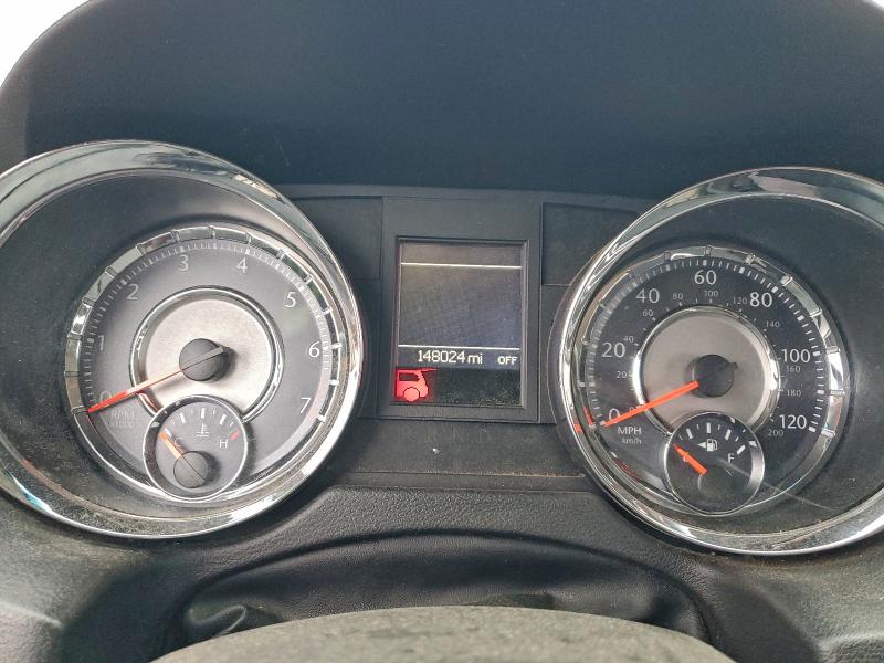 Photo 9 from auction – 2014 CHRYSLER TOWN & COU with VIN 2C4RC1BG9ER386753