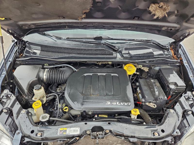 Photo 12 from auction – 2014 CHRYSLER TOWN & COU with VIN 2C4RC1BG7ER163689