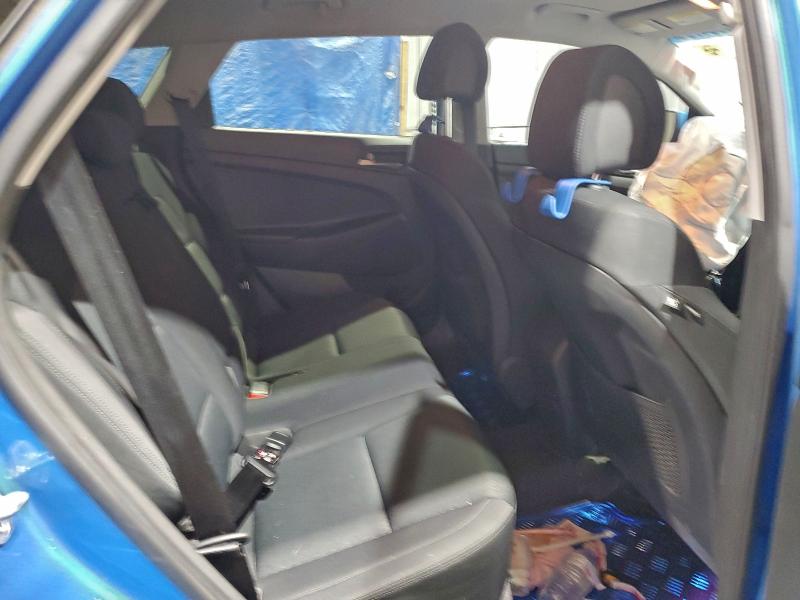 Photo 11 from auction – 2017 HYUNDAI TUCSON SE with VIN KM8J23A40HU451608