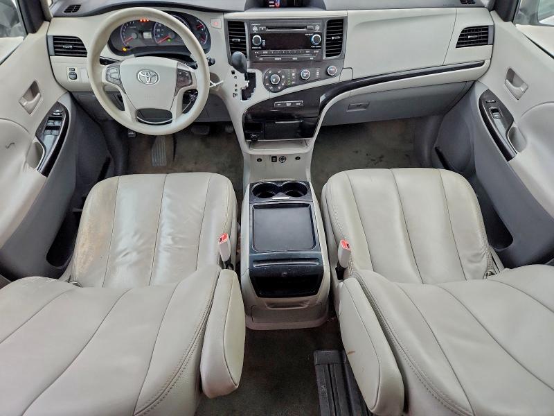 Photo 8 from auction – 2011 TOYOTA SIENNA LE with VIN 5TDKK3DC4BS141288