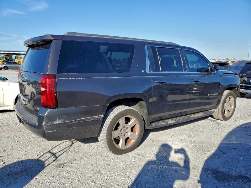 Photo 3 from auction – 2016 CHEVROLET SUBURBAN C with VIN 1GNSCHKC9GR389854