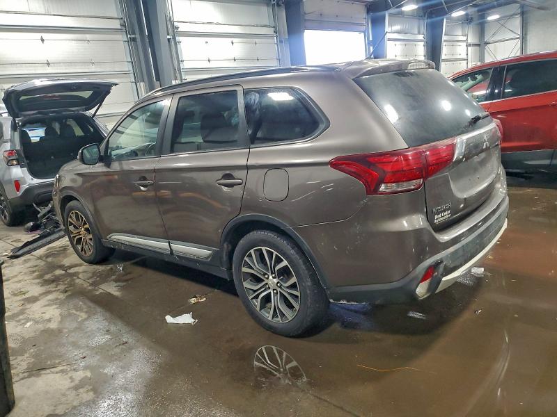 Photo 2 from auction – 2016 MITSUBISHI OUTLANDER with VIN JA4AZ3A38GZ006097