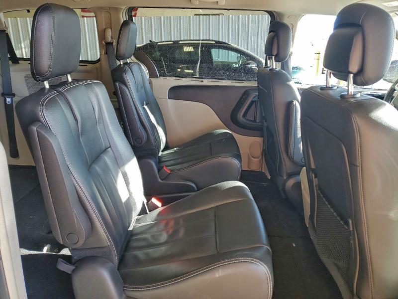 Photo 11 from auction – 2014 CHRYSLER TOWN & COU with VIN 2C4RC1BG6ER229455