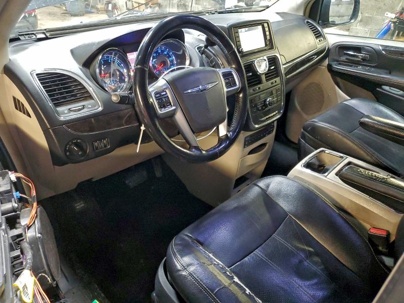 Photo 8 from auction – 2011 CHRYSLER TOWN & COU with VIN 2A4RR8DG2BR704237