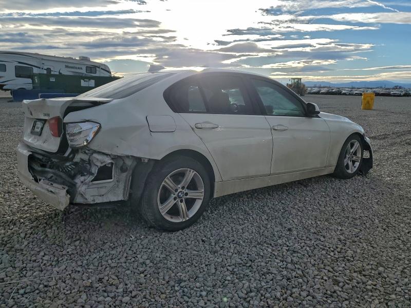 Photo 3 from auction – 2013 BMW 320I with VIN WBA3C3C54DF981043