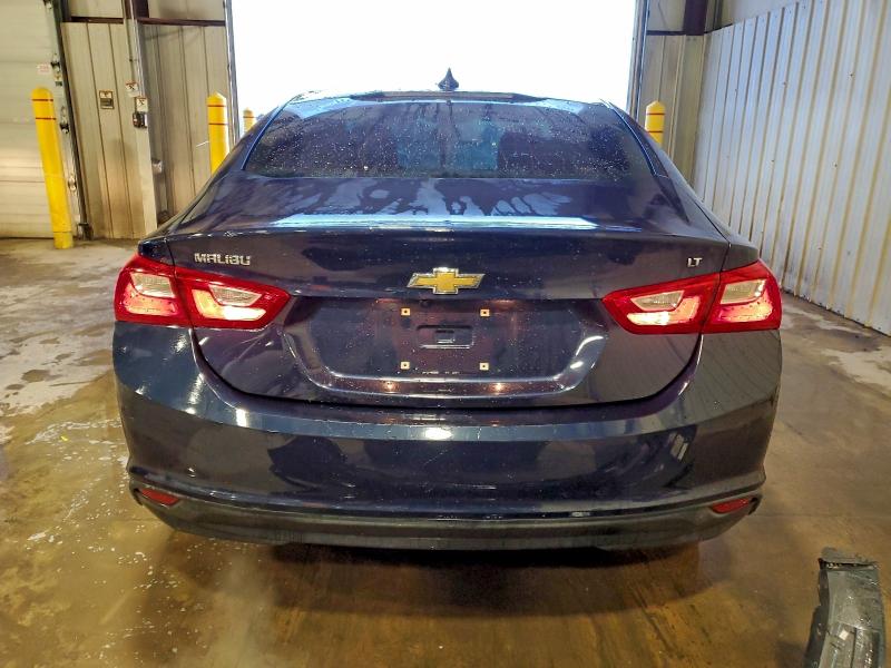 Photo 6 from auction – 2016 CHEVROLET MALIBU LT with VIN 1G1ZE5ST1GF281383