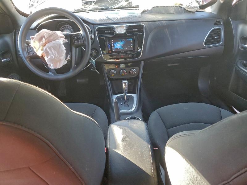 Photo 8 from auction – 2011 CHRYSLER 200 LX with VIN 1C3BC4FB3BN545555
