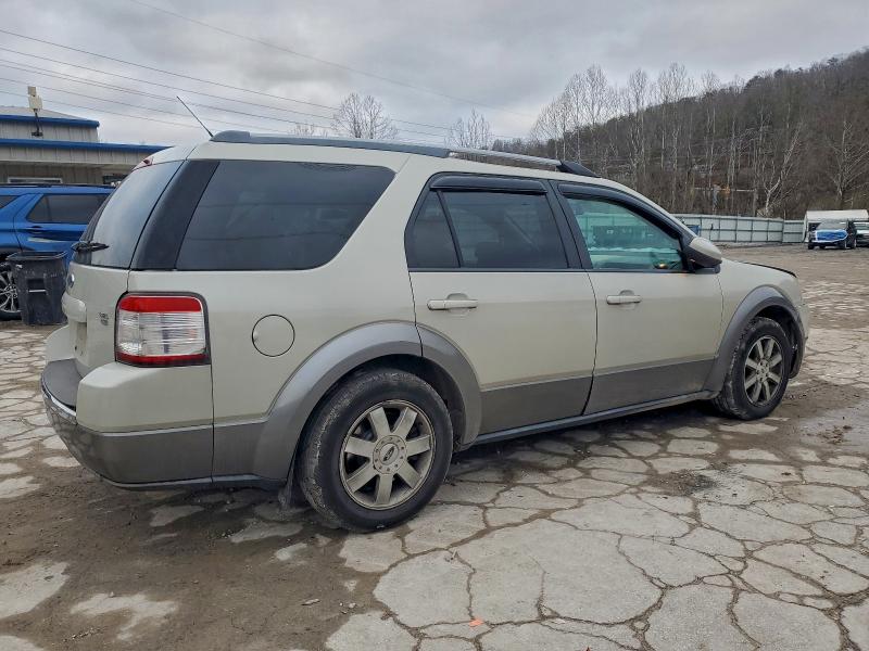 Photo 3 from auction – 2008 FORD TAURUS X S with VIN 1FMDK05W28GA13291