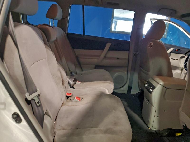 Photo 11 from auction – 2012 TOYOTA HIGHLANDER with VIN 5TDZA3EH4CS022928