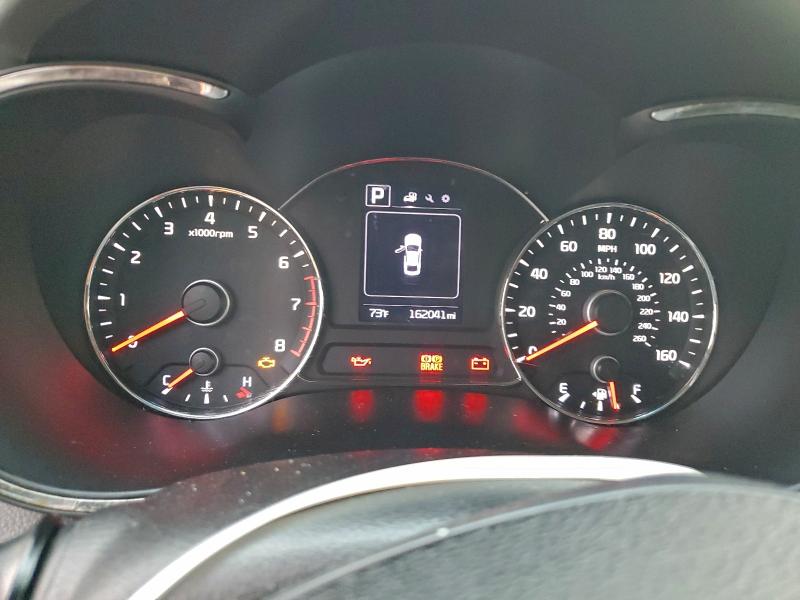 Photo 9 from auction – 2018 KIA FORTE LX with VIN 3KPFK4A77JE269242