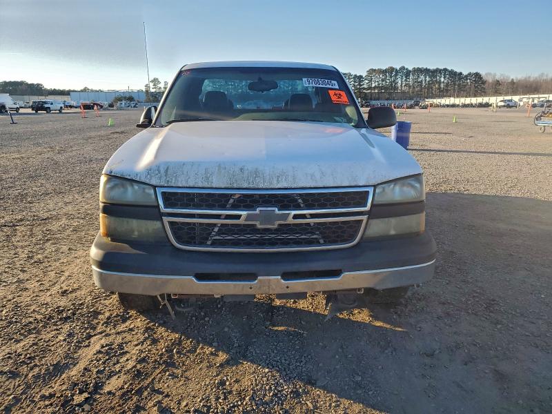 Photo 5 from auction – 2006 CHEVROLET SILVERADO with VIN 1GCEC19X26Z268202