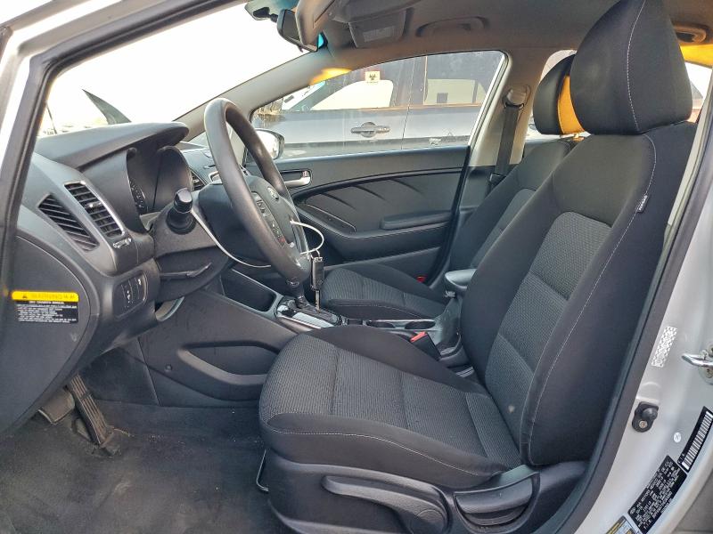 Photo 7 from auction – 2017 KIA FORTE LX with VIN 3KPFK4A71HE065840