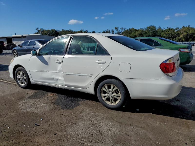 Photo 2 from auction – 2005 TOYOTA CAMRY LE with VIN 4T1BF30K35U093375