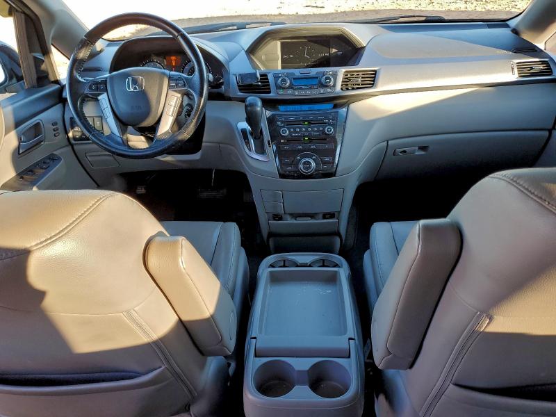 Photo 8 from auction – 2011 HONDA ODYSSEY TO with VIN 5FNRL5H94BB020383