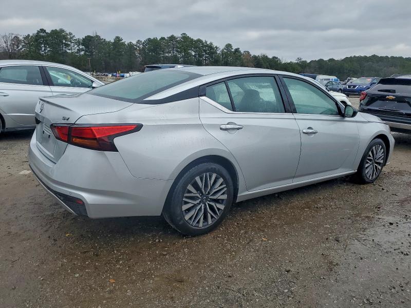 Photo 3 from auction – 2024 NISSAN ALTIMA SV with VIN 1N4BL4DV9RN351847