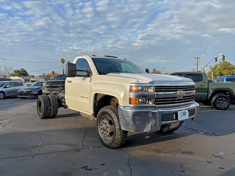 CHEVROLET SILVERADO 2015 with VIN 1GB3KYC85FF184837 - Photo from auction