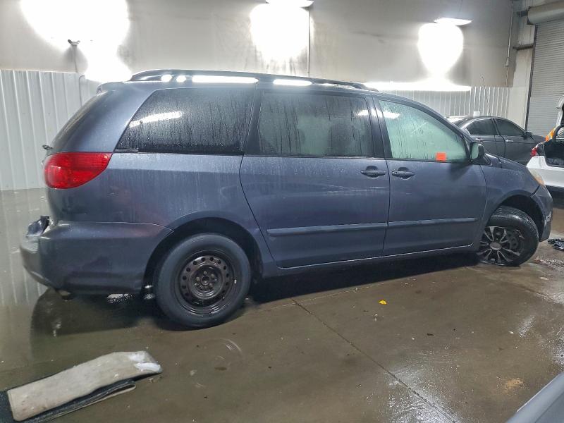 Photo 3 from auction – 2007 TOYOTA SIENNA CE with VIN 5TDZK23C97S075015