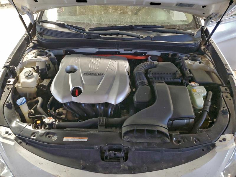 Photo 11 from auction – 2012 HYUNDAI SONATA HYB with VIN KMHEC4A44CA036189
