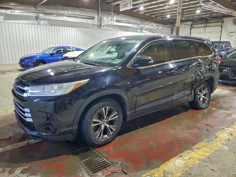 TOYOTA HIGHLANDER 2017 with VIN 5TDZARFH2HS025822 - Photo from auction