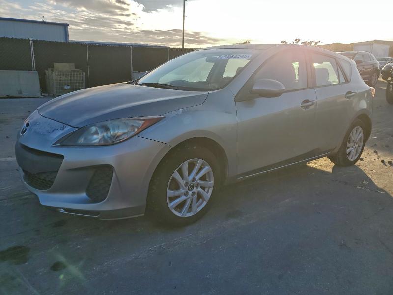 MAZDA 3 2013 with VIN JM1BL1LP4D1740794 - Photo from auction