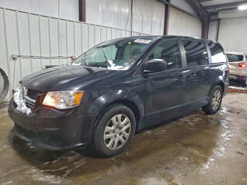DODGE GRAND CARA 2018 with VIN 2C4RDGBG0JR181297 - Photo from auction