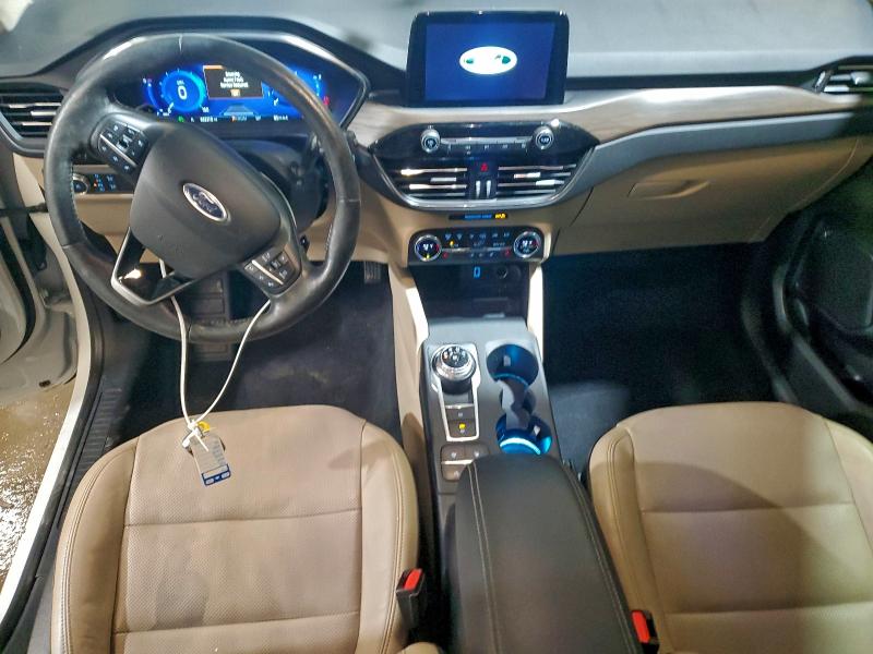 Photo 8 from auction – 2020 FORD ESCAPE TIT with VIN 1FMCU9J90LUB08372