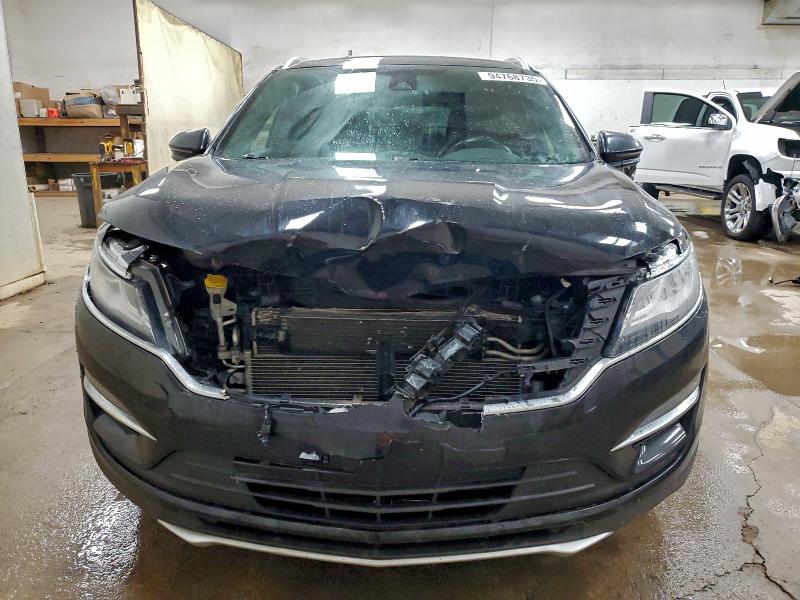 Photo 5 from auction – 2017 LINCOLN MKC SELECT with VIN 5LMCJ2D92HUL34672