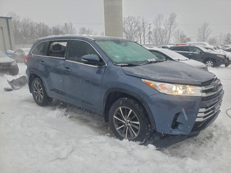 صورة رقم 4 من المزاد - 2018 TOYOTA HIGHLANDER مع VIN 5TDJZRFH3JS871033